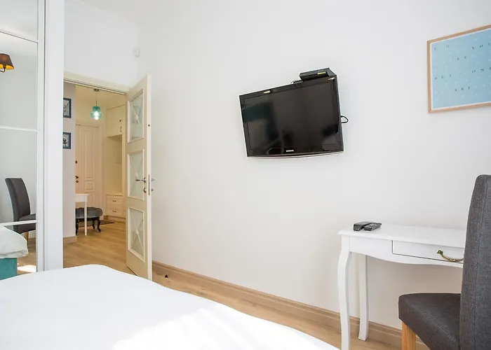 R.O.Y.A.L Apartments