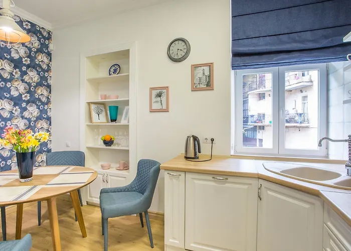 R.O.Y.A.L Apartments
