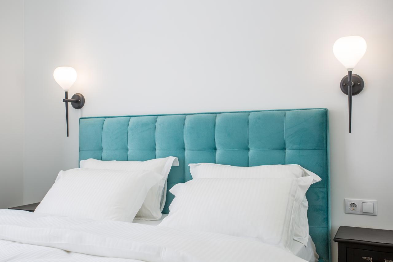R.o.y.a.l Apartment
